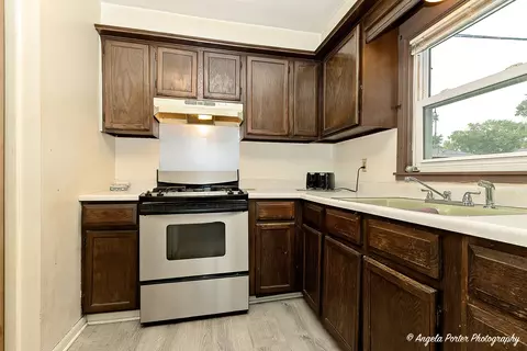 Kitchen - 1720 Rogers Ave, Mchenry, IL 60050 photo 2 of 2