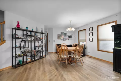 Dining - 2355 Avalon Ct, Aurora, IL 60503 photo 1 of 1