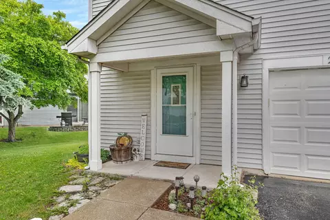 2536 Stonybrook Dr, Plainfield, IL 60586 photo 3