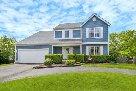 1068 Big Eagle Trl, Carol Stream, IL 60188