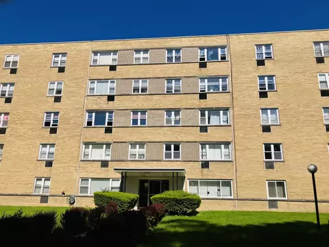 6161 N Hoyne Ave #404, Chicago, IL 60659