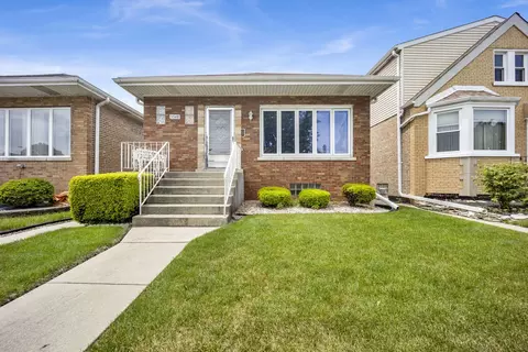 5548 S Kedvale Ave, Chicago, IL 60629