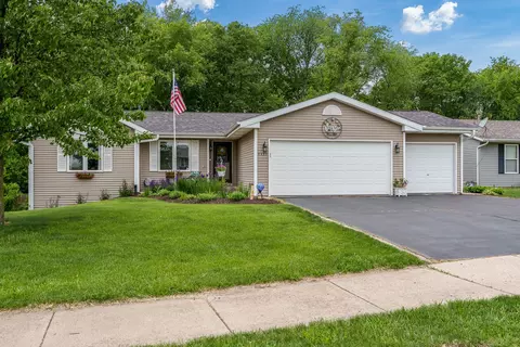 4435 Allendale Ave, Rockford, IL 61109