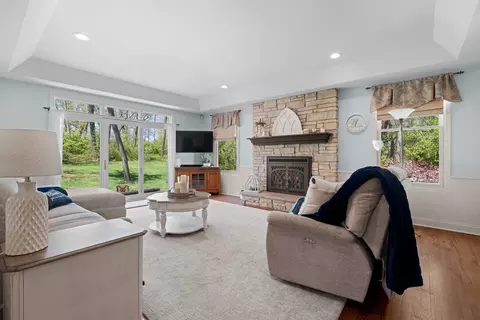2905 Rose Ave, Mchenry, IL 60050 photo 7
