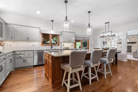 2905 Rose Ave, Mchenry, IL 60050 photo 4