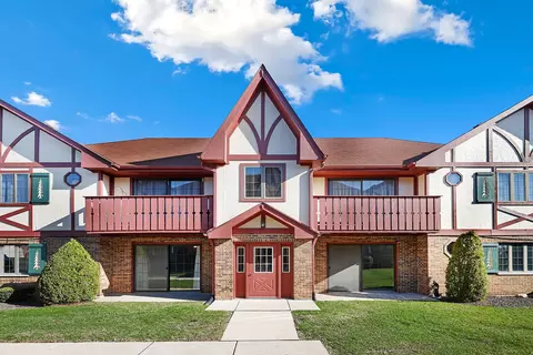 11545 Autobahn Dr E #101, Palos Park, IL 60464