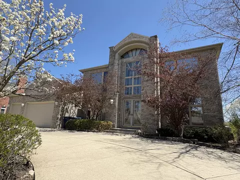 155 Bentley Ct, Deerfield, IL 60015