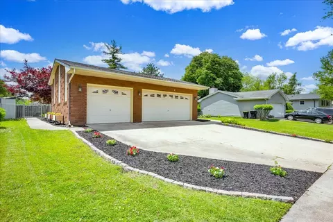 Exterior - 1403 Hanson Dr, Normal, IL 61761 photo 3 of 7