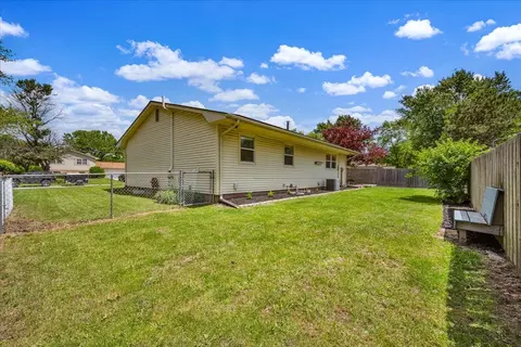 Exterior - 1403 Hanson Dr, Normal, IL 61761 photo 7 of 7