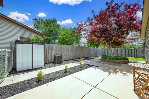 Exterior - 1403 Hanson Dr, Normal, IL 61761 photo 4 of 7