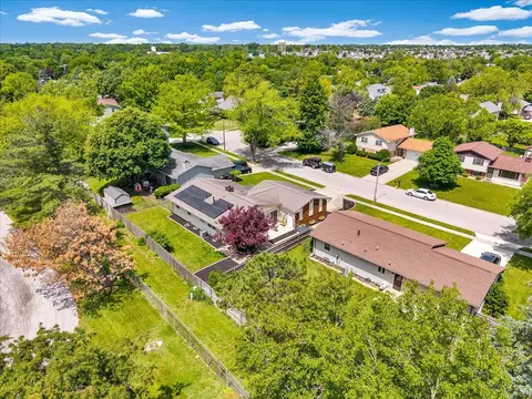View/Area - 1403 Hanson Dr, Normal, IL 61761 photo 3 of 9