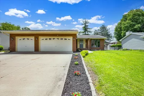 Exterior - 1403 Hanson Dr, Normal, IL 61761 photo 2 of 7