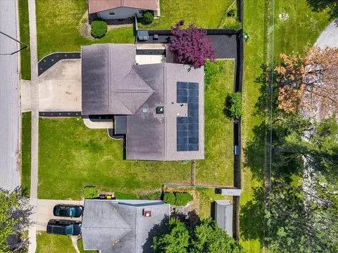 View/Area - 1403 Hanson Dr, Normal, IL 61761 photo 9 of 9
