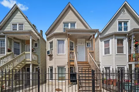 3034 S Komensky Ave, Chicago, IL 60623