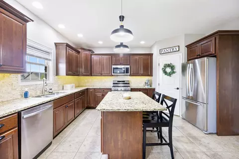 2708 Red Rock Rd, Normal, IL 61761 photo 15
