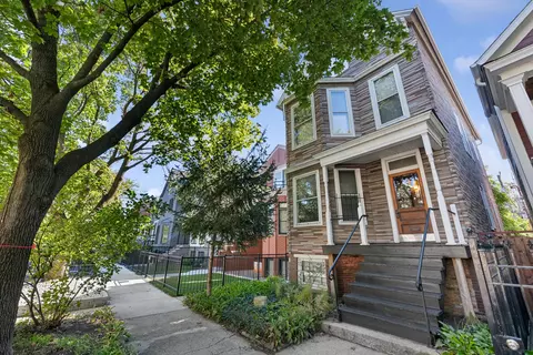 1329 W Nelson St, Chicago, IL 60657