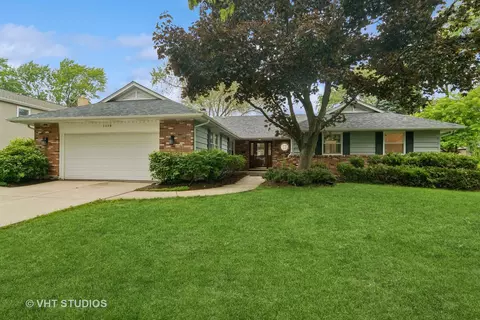 1116 W Mallard Dr, Palatine, IL 60067