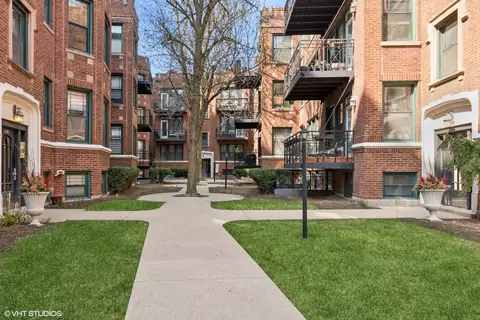1138 W Pratt Blvd #2N, Chicago, IL 60626