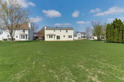 Exterior - 1918 Haverhill Cc, Normal, IL 61761 photo 5 of 6