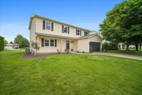 Exterior - 1918 Haverhill Cc, Normal, IL 61761 photo 2 of 6