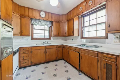 2709 Gordon Dr, Flossmoor, IL 60422 photo 3