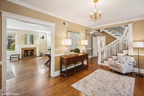 Entry Way - 548 Cherry St, Winnetka, IL 60093 photo 1 of 5