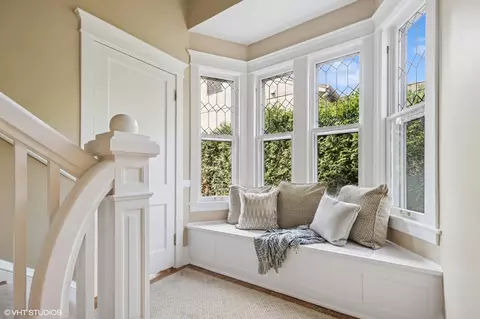 Entry Way - 548 Cherry St, Winnetka, IL 60093 photo 5 of 5