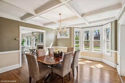 Dining - 548 Cherry St, Winnetka, IL 60093 photo 1 of 3