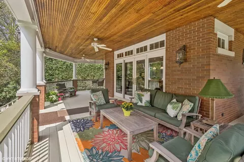 Exterior - 548 Cherry St, Winnetka, IL 60093 photo 6 of 7