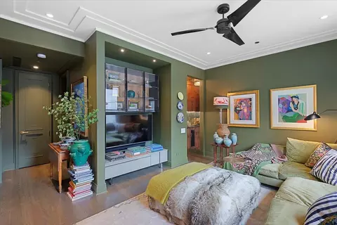 Living - 159 E Walton Pl #8C, Chicago, IL 60611 photo 2 of 3