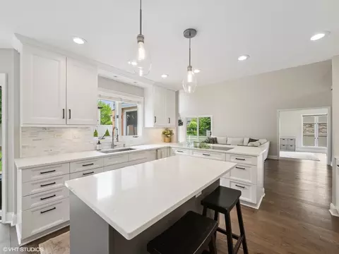 Kitchen - 1002 Elmdale Rd, Glenview, IL 60025 photo 8 of 8