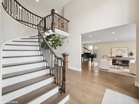 Entry Way - 1002 Elmdale Rd, Glenview, IL 60025 photo 1 of 2