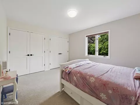 Bedroom - 1002 Elmdale Rd, Glenview, IL 60025 photo 9 of 9
