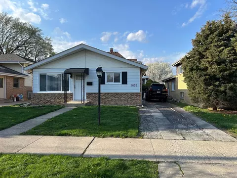 9102 Chestnut St, Franklin Park, IL 60131