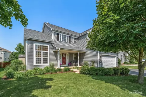 39 W W382 W Mallory Dr, Geneva, IL 60134