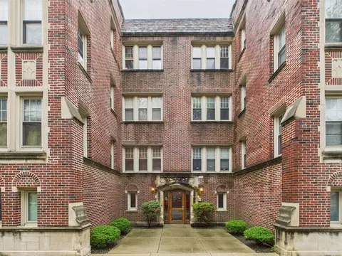 2609 W Rosemont Ave #C, Chicago, IL 60659
