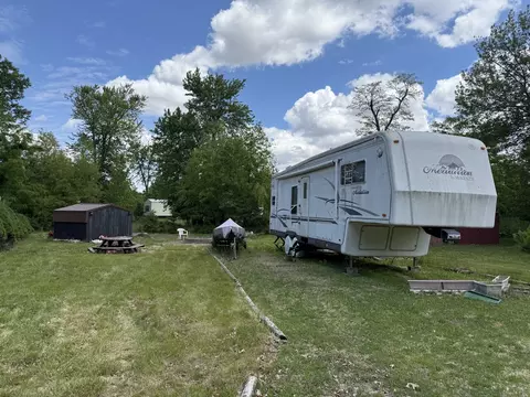 28-131 Woodhaven Lks, Sublette, IL 61367