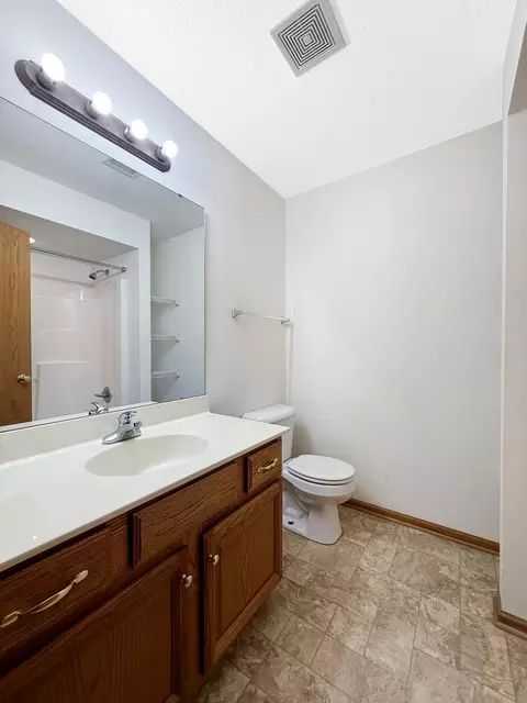 3154 Sandy Pointe Dr #1, Freeport, IL 61032 photo 11
