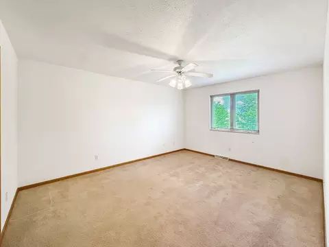 3154 Sandy Pointe Dr #1, Freeport, IL 61032 photo 13