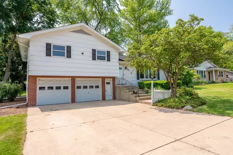 408 E Fabyan Pkwy, Batavia, IL 60510