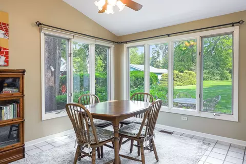 1319 E Harrison Ave, Wheaton, IL 60187 photo 10