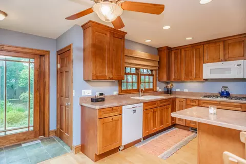 920 Stoddard Ave, Wheaton, IL 60187 photo 11