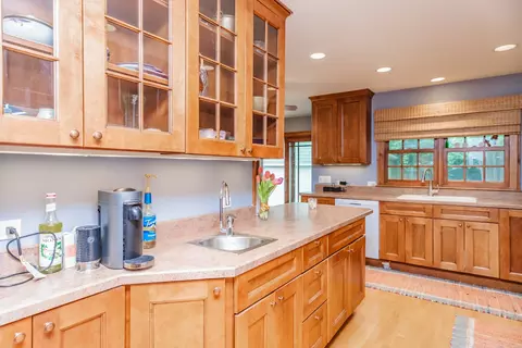 920 Stoddard Ave, Wheaton, IL 60187 photo 9