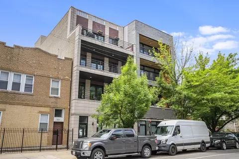 828 N California Ave #3, Chicago, IL 60622