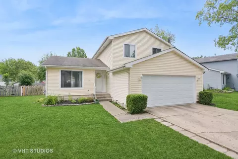 29 W761 Galbreath Dr, Warrenville, IL 60555