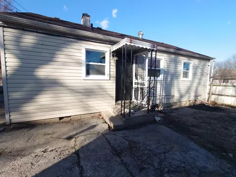 Exterior - 1139 E Galena Blvd, Aurora, IL 60505 photo 2 of 5