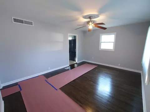 Living - 1139 E Galena Blvd, Aurora, IL 60505 photo 2 of 2