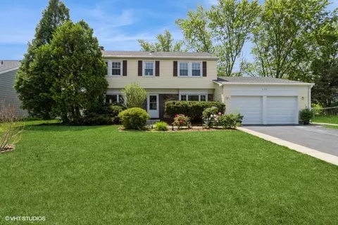 679 Aspen Dr, Buffalo Grove, IL 60089