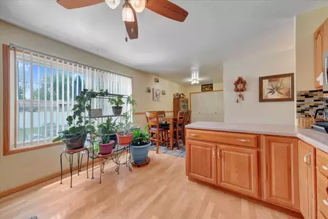 Kitchen - 2511 Sangamon Dr, Champaign, IL 61821 photo 3 of 4