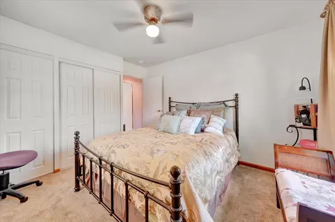 Bedroom - 2511 Sangamon Dr, Champaign, IL 61821 photo 6 of 6